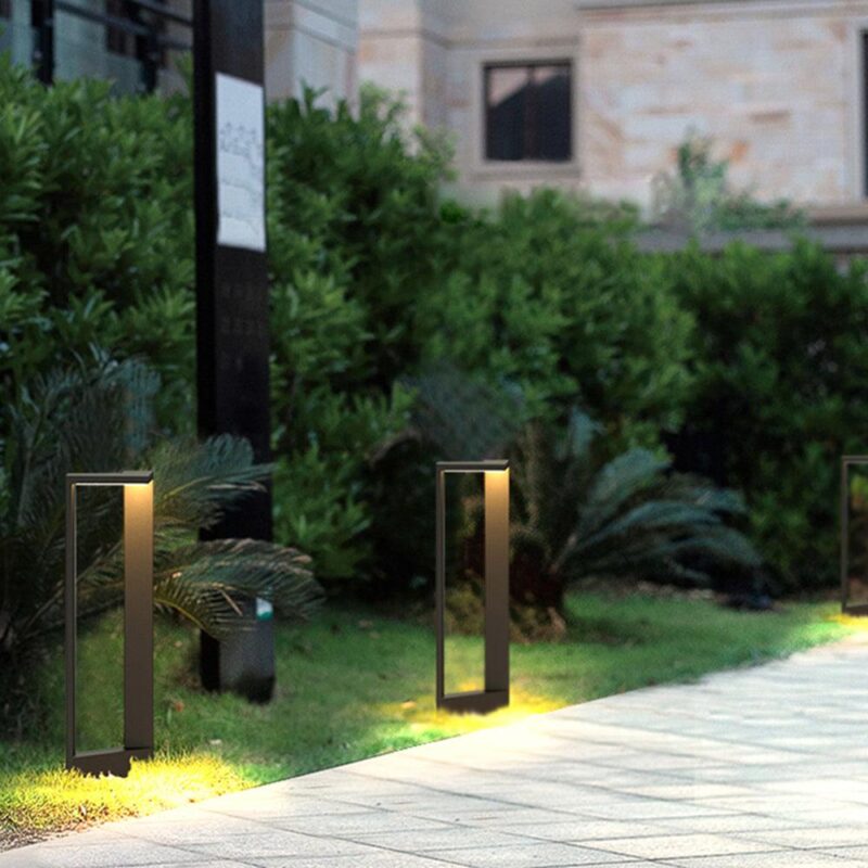 Mi Casa Aluminum LED Bollard Pathway Light