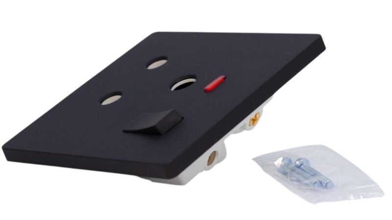 ARC Matt Black 15A Socket
