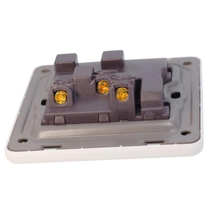 Arc White Single Socket Switch - British Plug